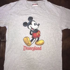 Vintage Disneyland t shirt